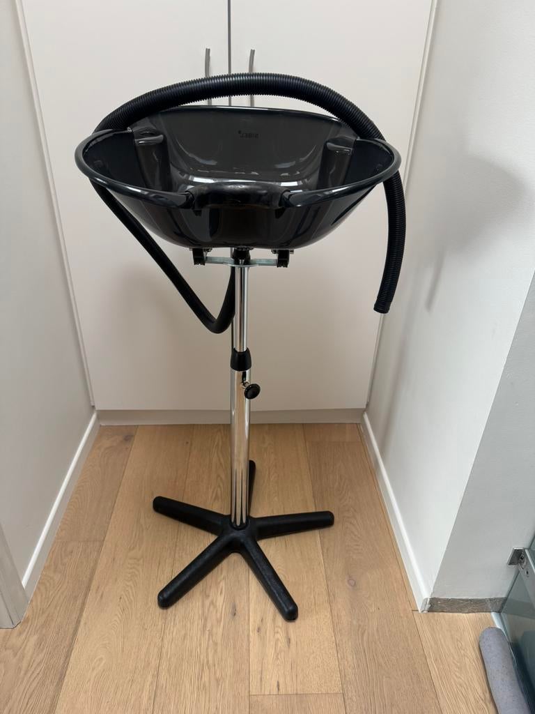 Mobiele wasbak met reistas, Handtassen en Accessoires, Uiterlijk | Haarverzorging, Ophalen, Zo goed als nieuw