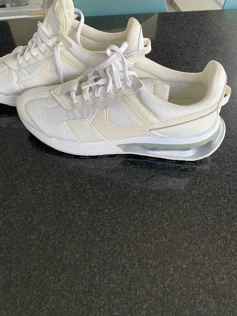 Nike Air Max Pre-Day pour femmes, Vêtements | Femmes, Chaussures, Neuf, Enlèvement ou Envoi, Sneakers et Baskets, Nike