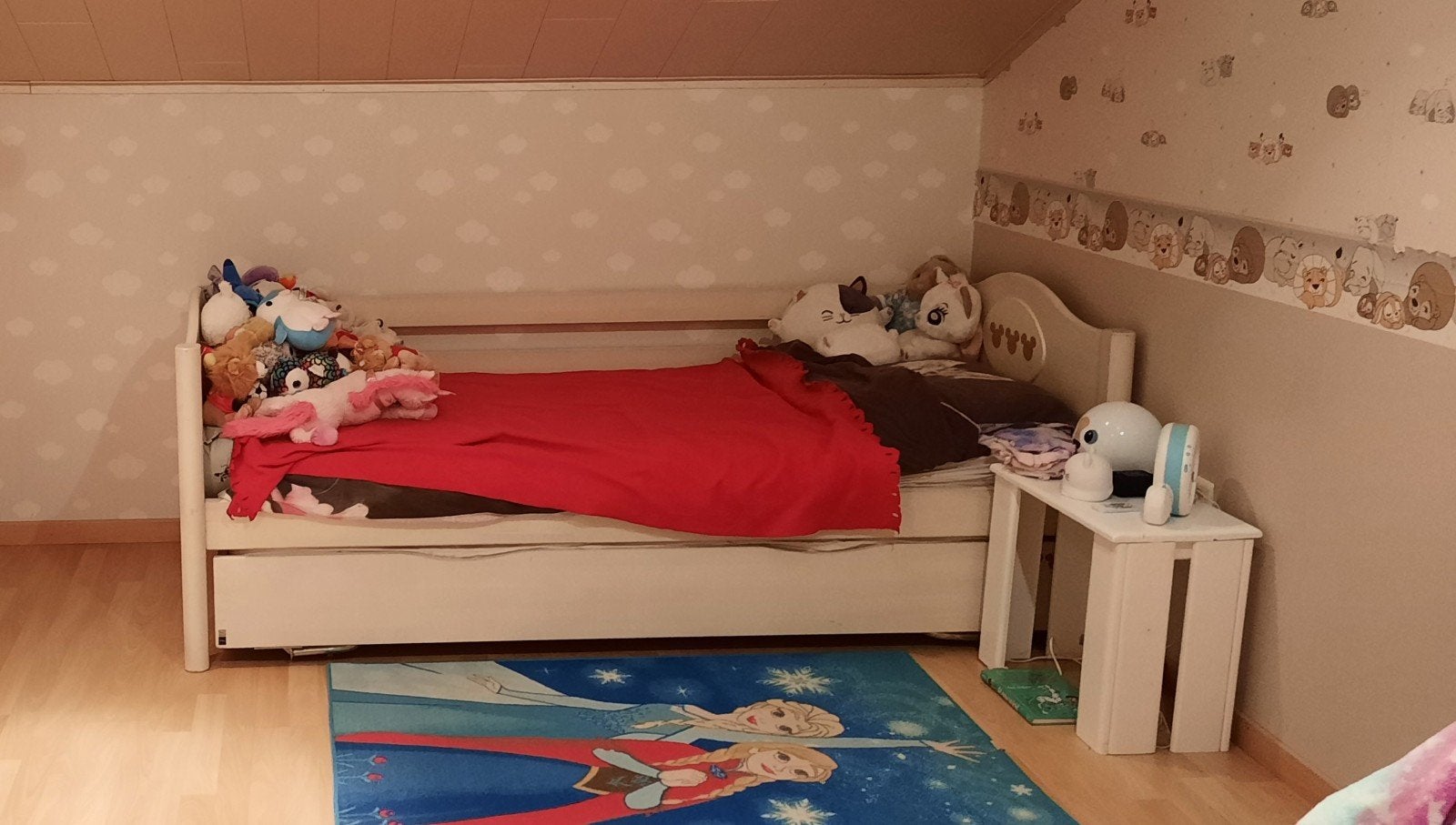 Eenpersoonsbed Disney + uitschuifbed + 2 matrassen, Huis en Inrichting, Ophalen