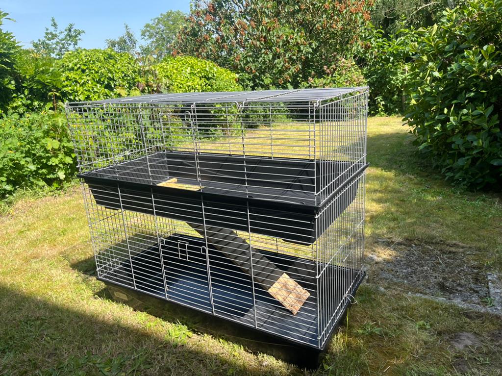Grote konijnenkooi 120 cm + accessoires – zo goed als nieuw, Ophalen, Kooi, 110 cm of meer, Zo goed als nieuw