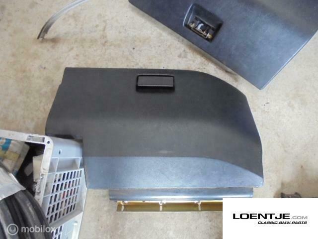 Dashboardkastje BMW e12 518 520 525 etc, Autos : Pièces & Accessoires, Tableau de bord & Interrupteurs, Utilisé, Enlèvement ou Envoi