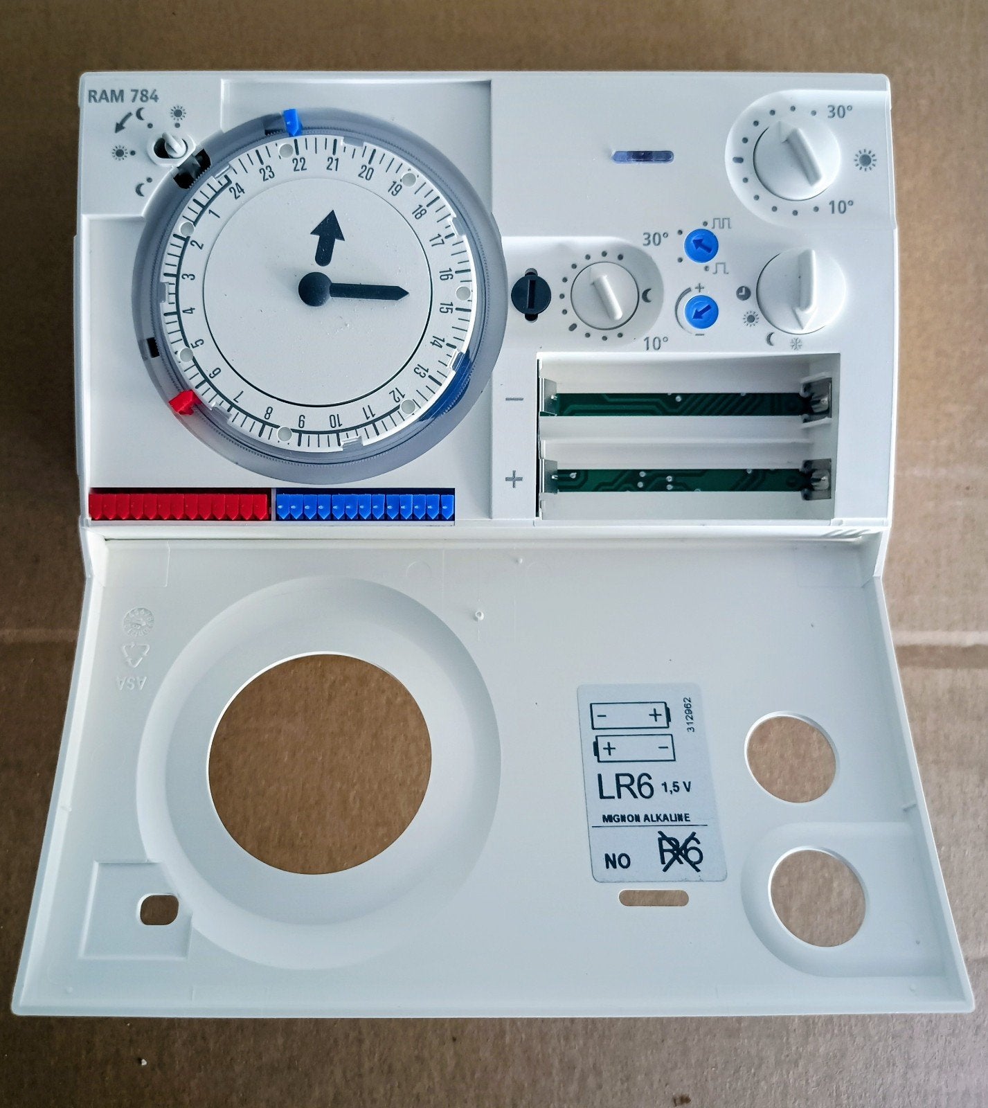 Theben RAM784 thermostaat, Ophalen