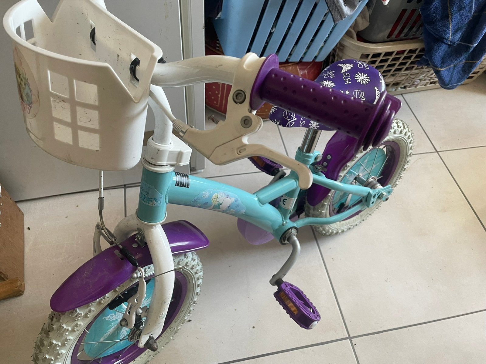 Kinderfietsje Frozen 12” €17,5, Ophalen of Verzenden, Zo goed als nieuw