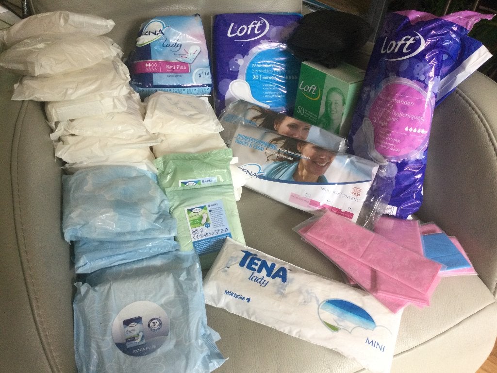SET BESCHERMINGEN VOOR VROUWEN/VOLWASSENEN., Diversen, Verpleegmiddelen, Nieuw, Ophalen of Verzenden