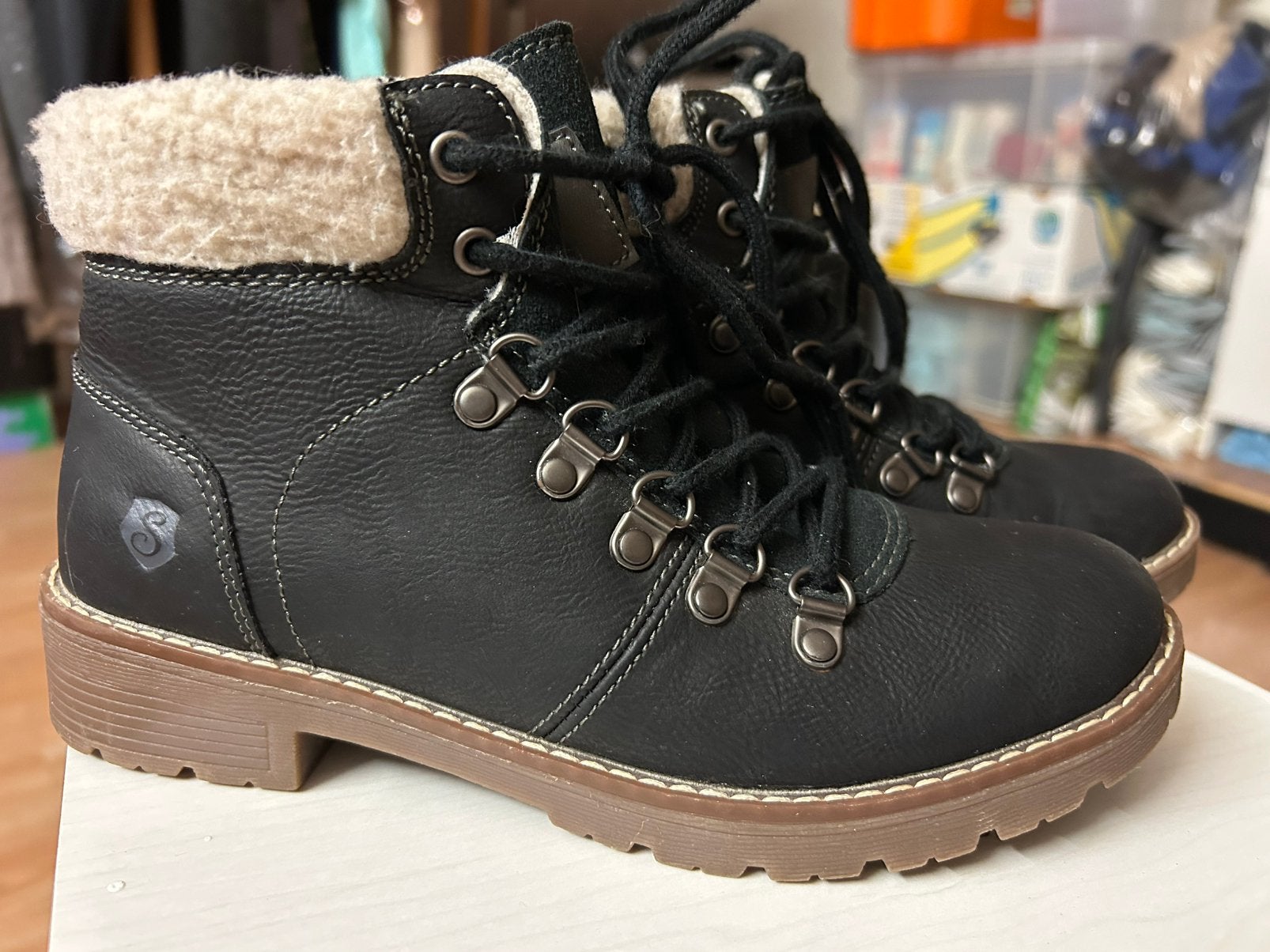 Bottines femme nubuck, Neuf, Enlèvement ou Envoi, Boots et Botinnes, Noir