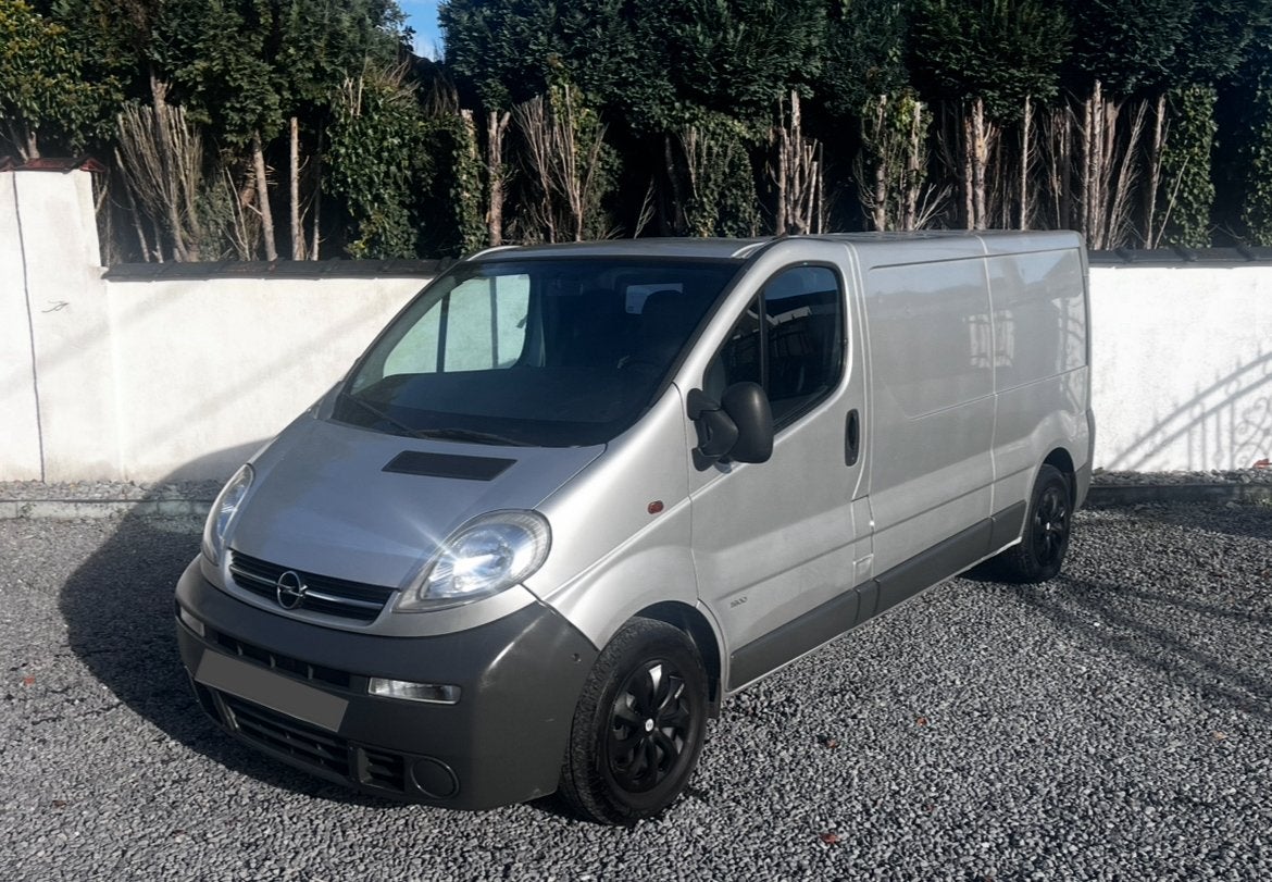 ✅Opel vivaro 2.5d • Airco // 265.000 km •2005  Lichte vracht, Autos, Achat, Boîte manuelle, Particulier, Euro 3