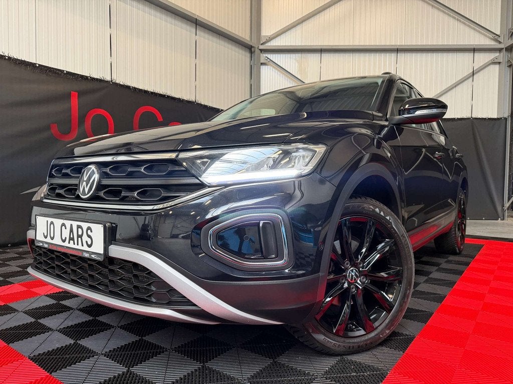 Volkswagen T-Roc 1.5 TSI Life Business DSG/Black/Led/Virtual, Stof, 4 cilinders, Zwart, Bedrijf