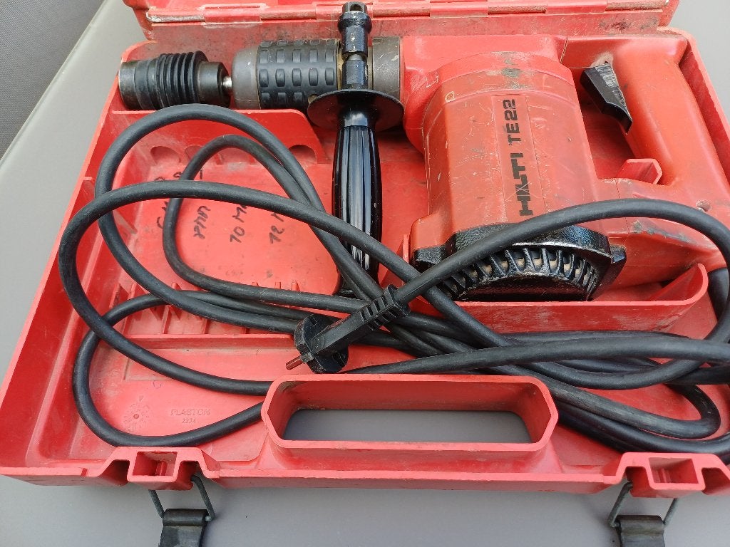 Boormachine HILTI TE 22, Gebruikt, Klopboormechanisme, 400 tot 600 watt, Ophalen