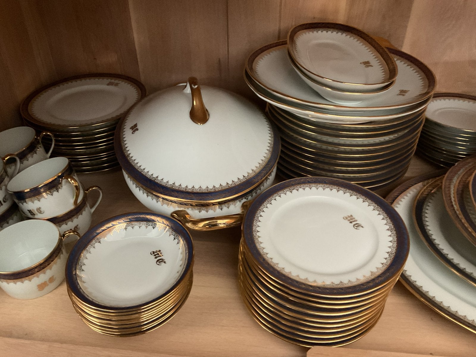 Limoges koffie eetservies, Ophalen