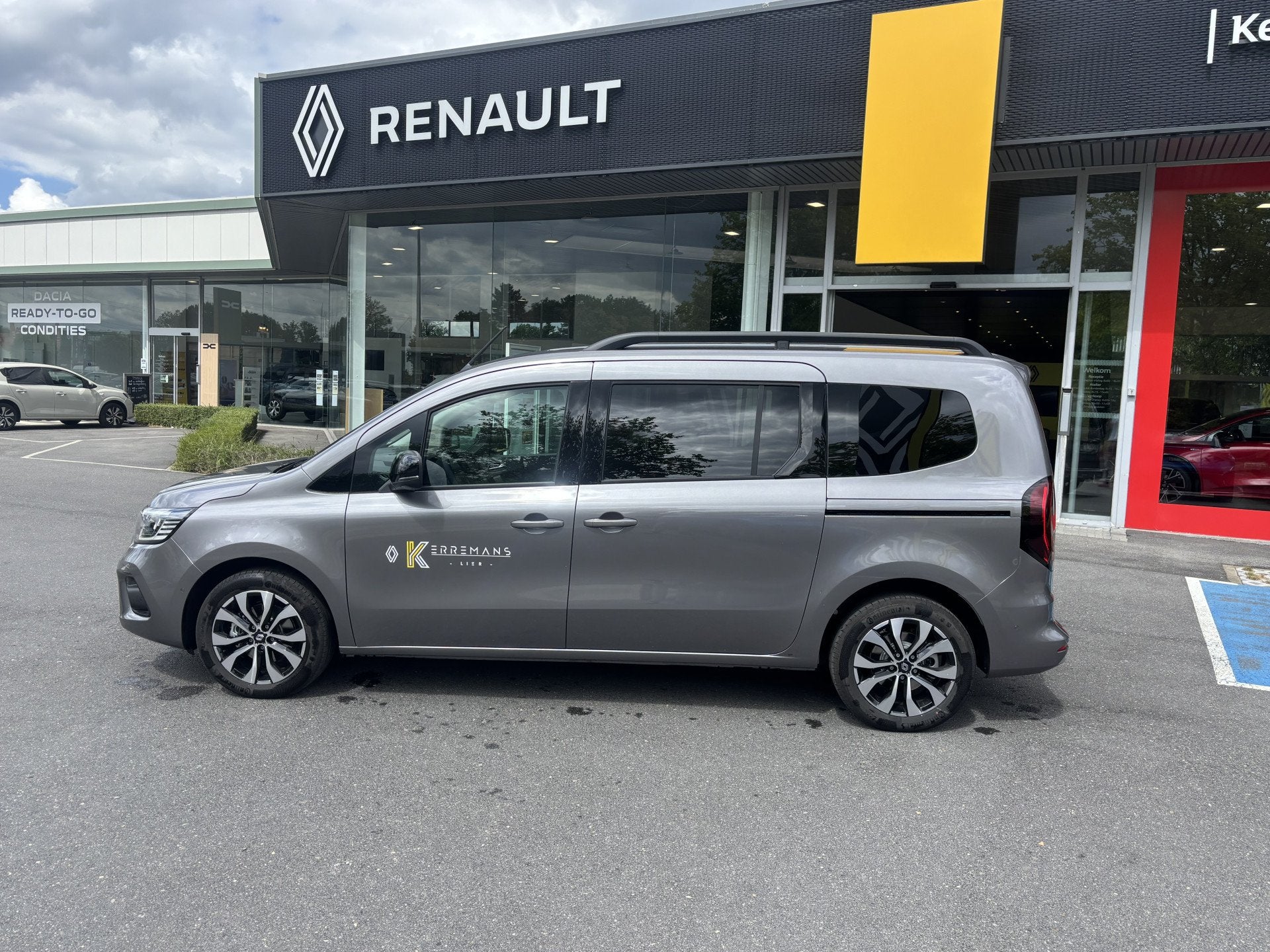 Renault Kangoo 1.3 TCe Beschikbaar vanaf 26/11/26 Beschikbaa, Autos, Renault, Achat, Alarme, 131 ch, 5 portes