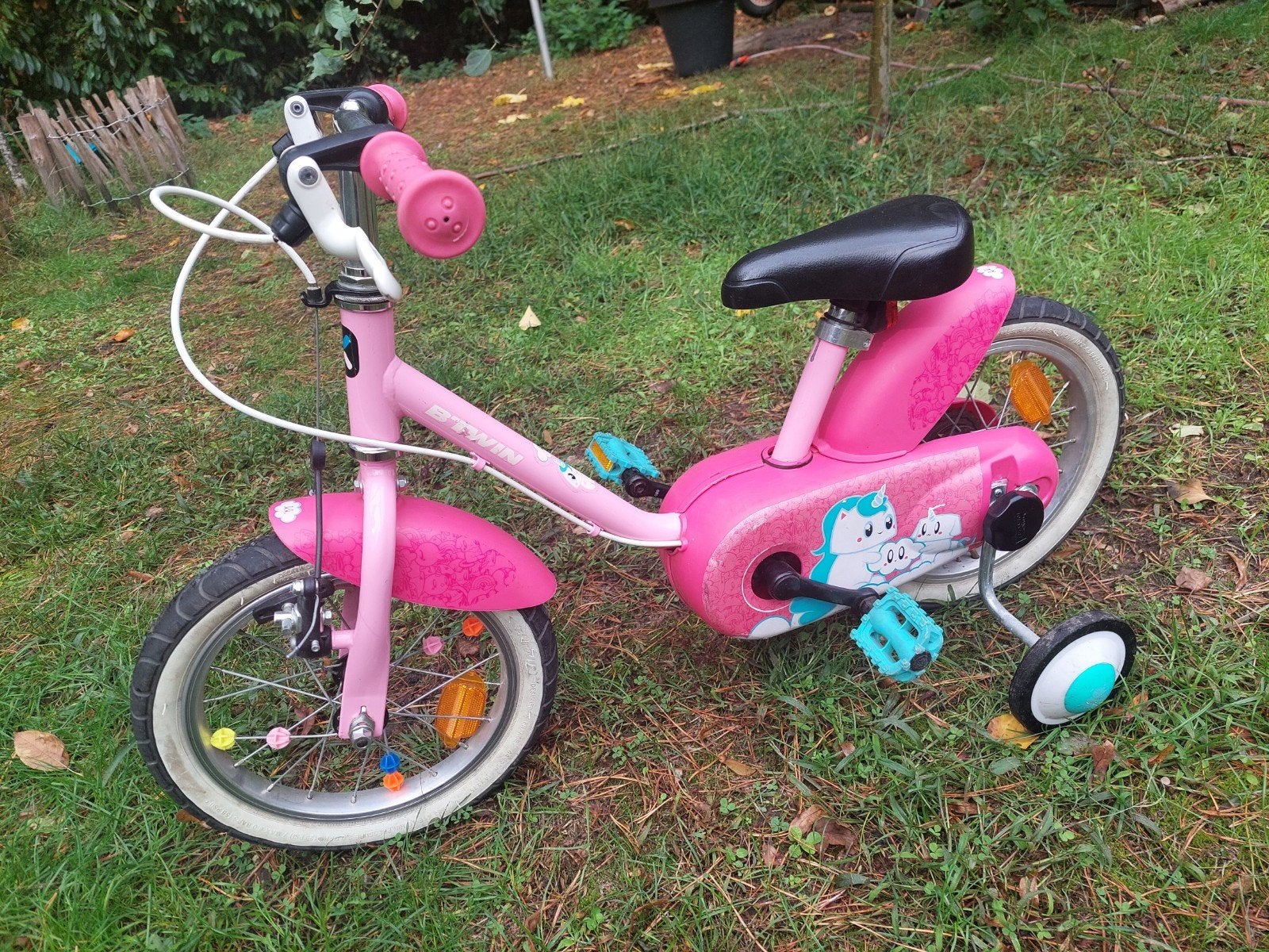 Kinderfiets 14 inch Btwin eenhoorn + afneembare zijwieltjes, Ophalen, Zijwieltjes, Gebruikt, Velgrem