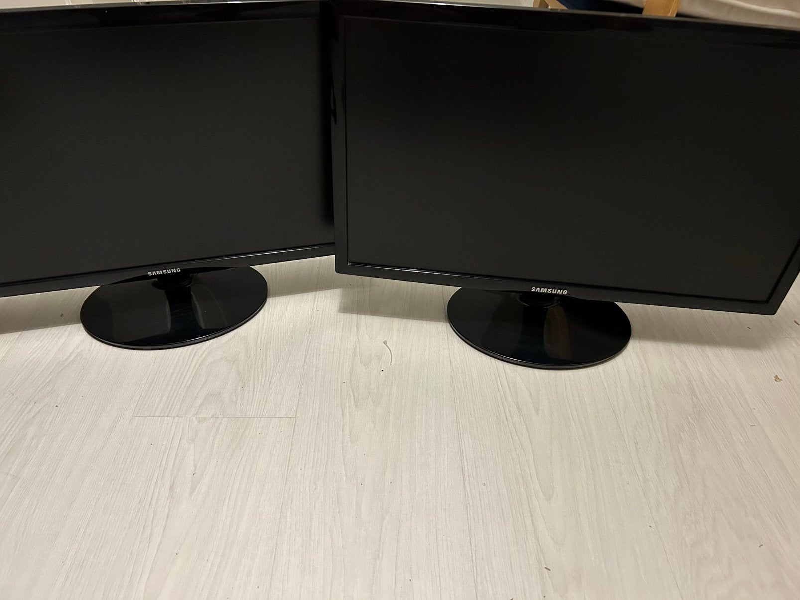 Ecrans samsung 24", Gaming, 1 à 2 ms, HDMI, Full HD
