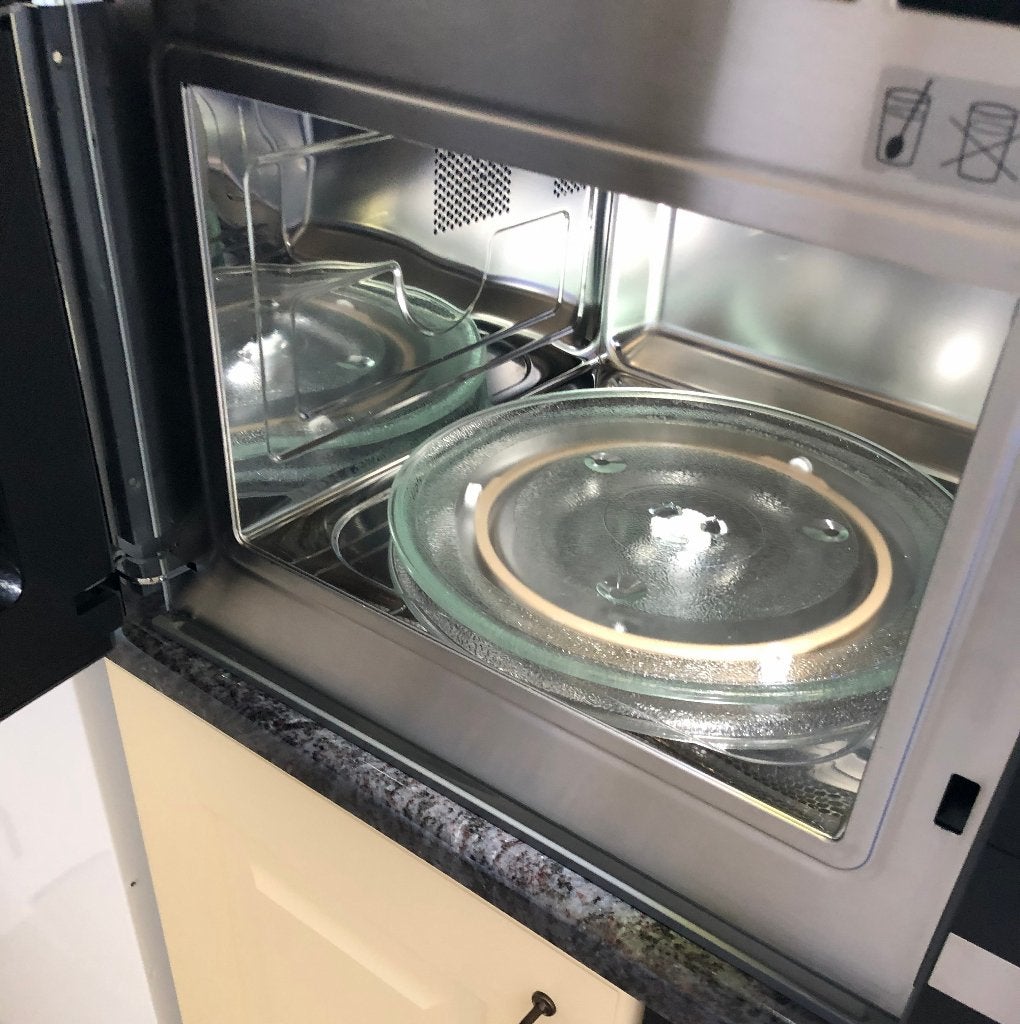 SIEMENS MICROGOLFOVEN BE555LMSO, Elektronische apparatuur, Microgolfovens, Zo goed als nieuw, Inbouw, Microgolfoven, Draaiplateau
