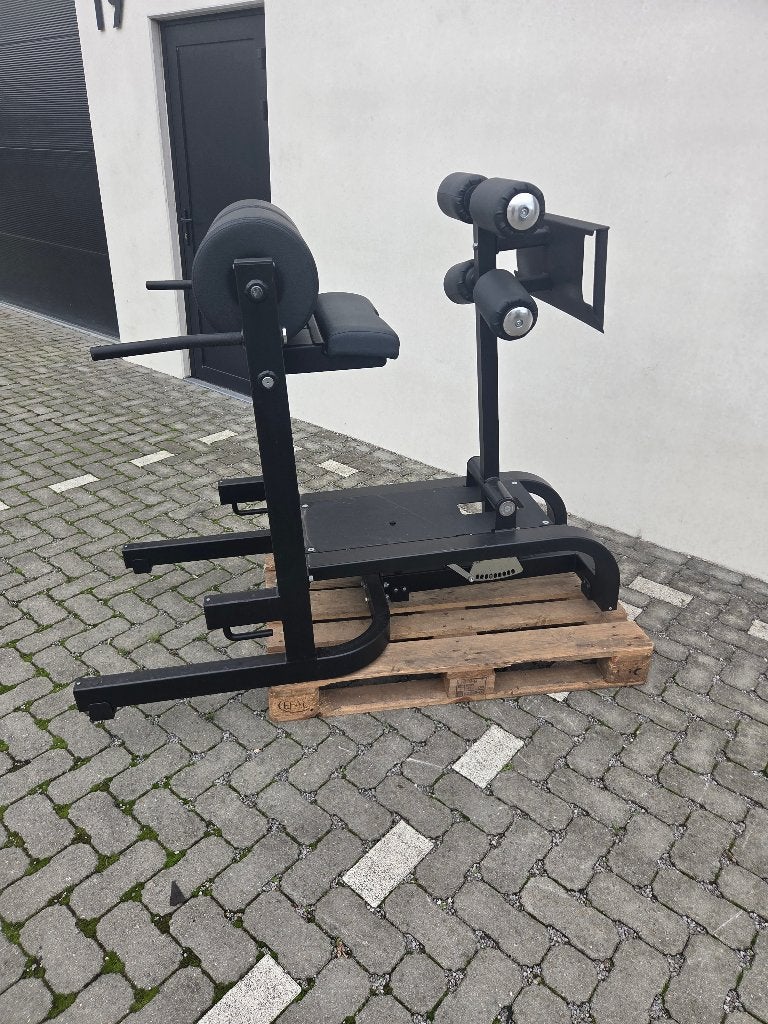 Technogym Pure Strength GHD Bench - Glute Ham Developer, Sport en Fitness, Ophalen, Zo goed als nieuw, Benen, Overige typen