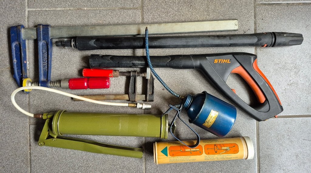 Lot : Pompe à graisse, burette, serre-joint etc…, Doe-het-zelf en Bouw, Ophalen of Verzenden, Zo goed als nieuw