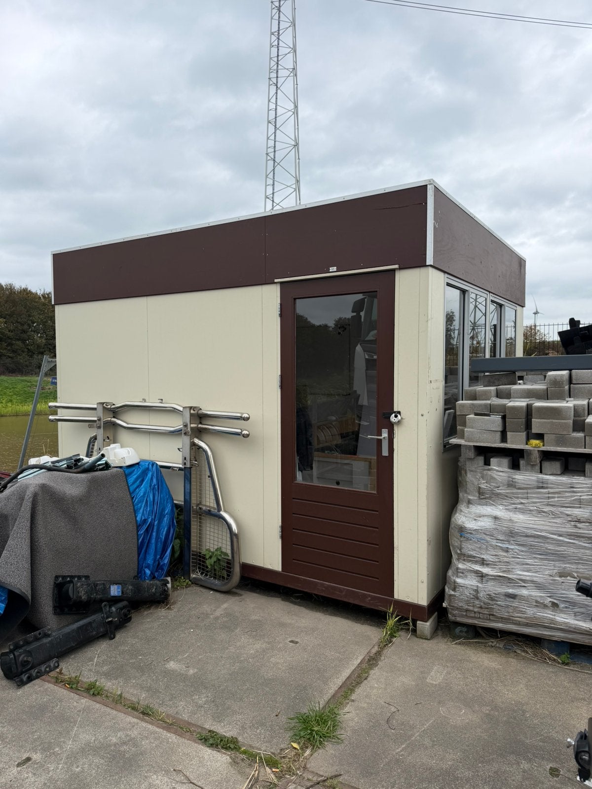 Unité de bureau 3x370 en bon état, Enlèvement