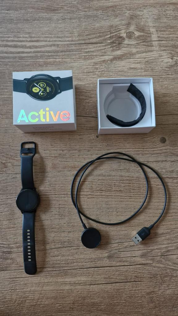 Samsung Galaxy watch Active, Handtassen en Accessoires, Smartwatches, Zo goed als nieuw, Android, Zwart, Afstand, Calorieverbanding