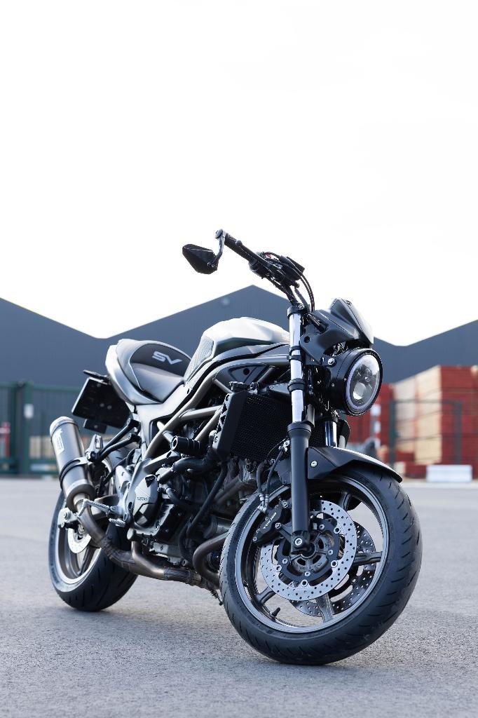 Suzuki SV650 2025 + 4 ans de garantie ! (ÉTAT NEUF), Permis Moto A, Plus de 35 kW, 2 cylindres, Manuelle
