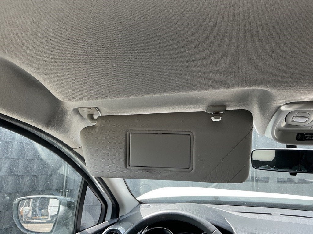 PARE-SOLEIL Renault Clio IV (5R) (01-2012/08-2021), Autos : Pièces & Accessoires, Renault, Utilisé, Peter-Huppertz-Straße 5
51063  Köln, DE