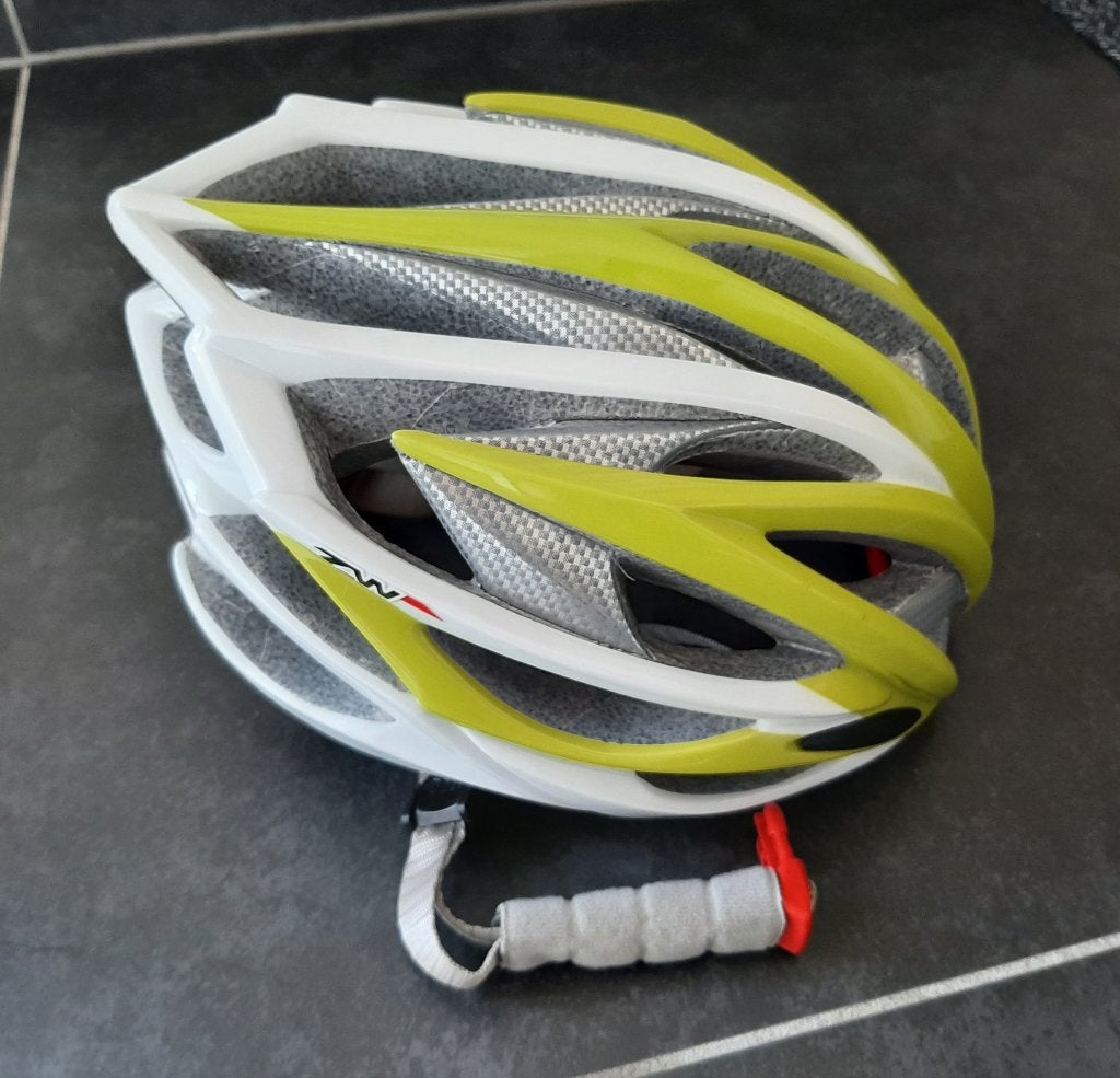 Fietshelm dames weinig gebruikt, Vélos & Vélomoteurs, Accessoires vélo | Casques de vélo, Enlèvement, Utilisé, Femme