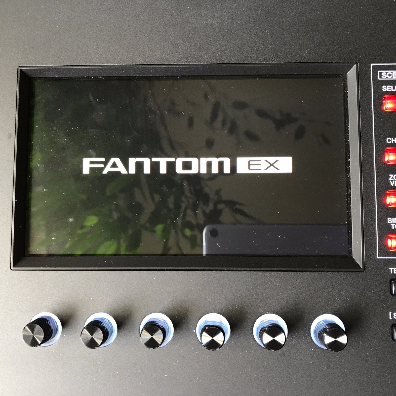 FANTOM 6 EX 1750 au lieu de 3365€ + ÉNORME BANQUES + ???, Musique & Instruments, Synthétiseurs, Enlèvement, Comme neuf, Roland