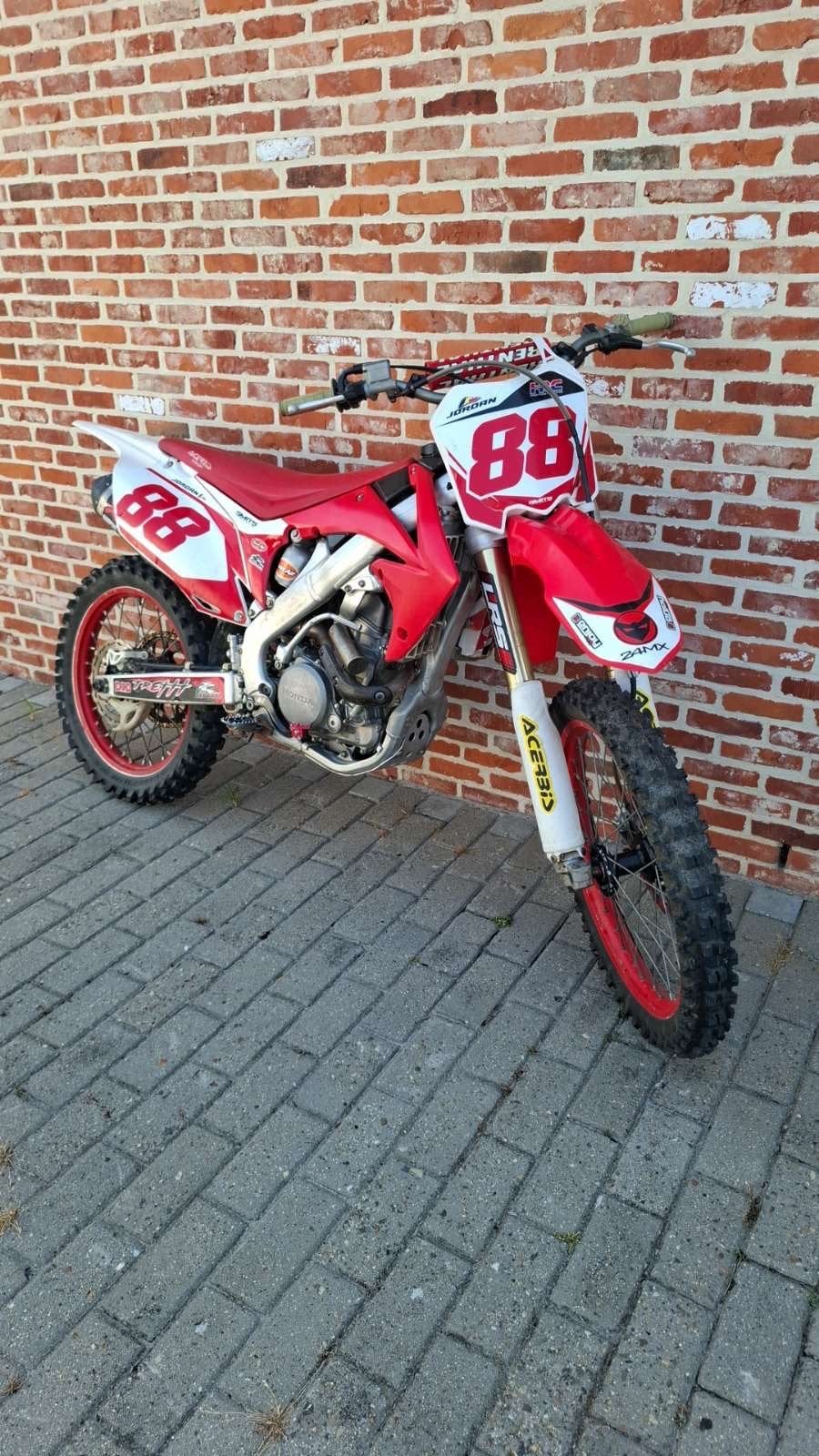 Moto tout-terrain Honda CRF 250, Particulier