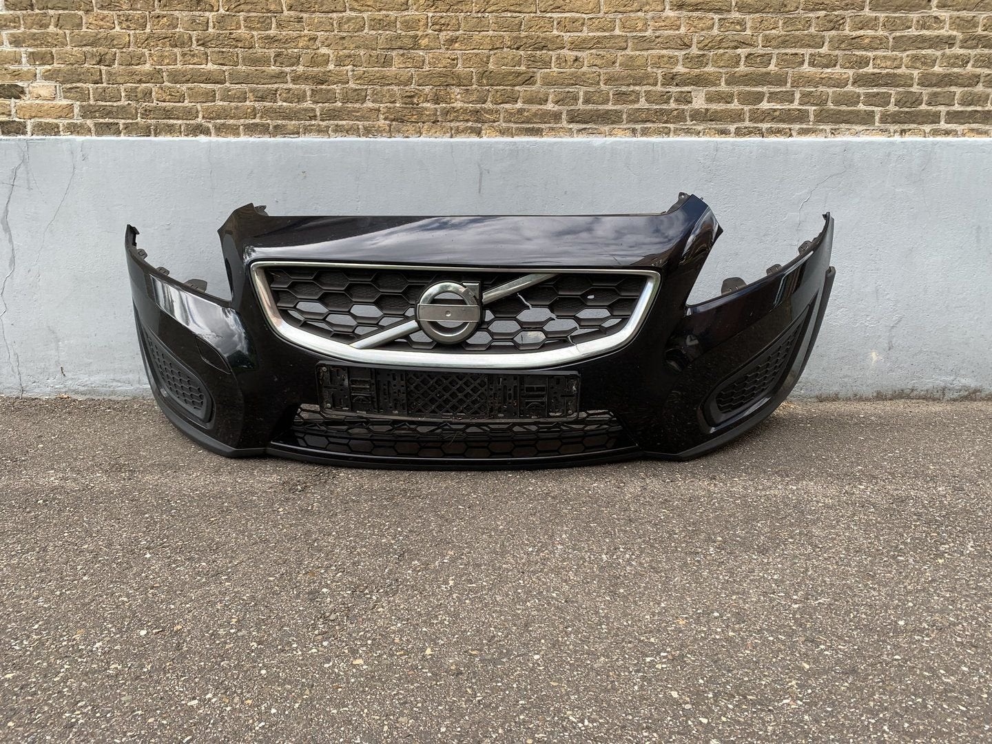 voorbumper volvo C30 2010 tot 2013 zwart 31214635, Auto-onderdelen, Gebruikt, -, Voor, -