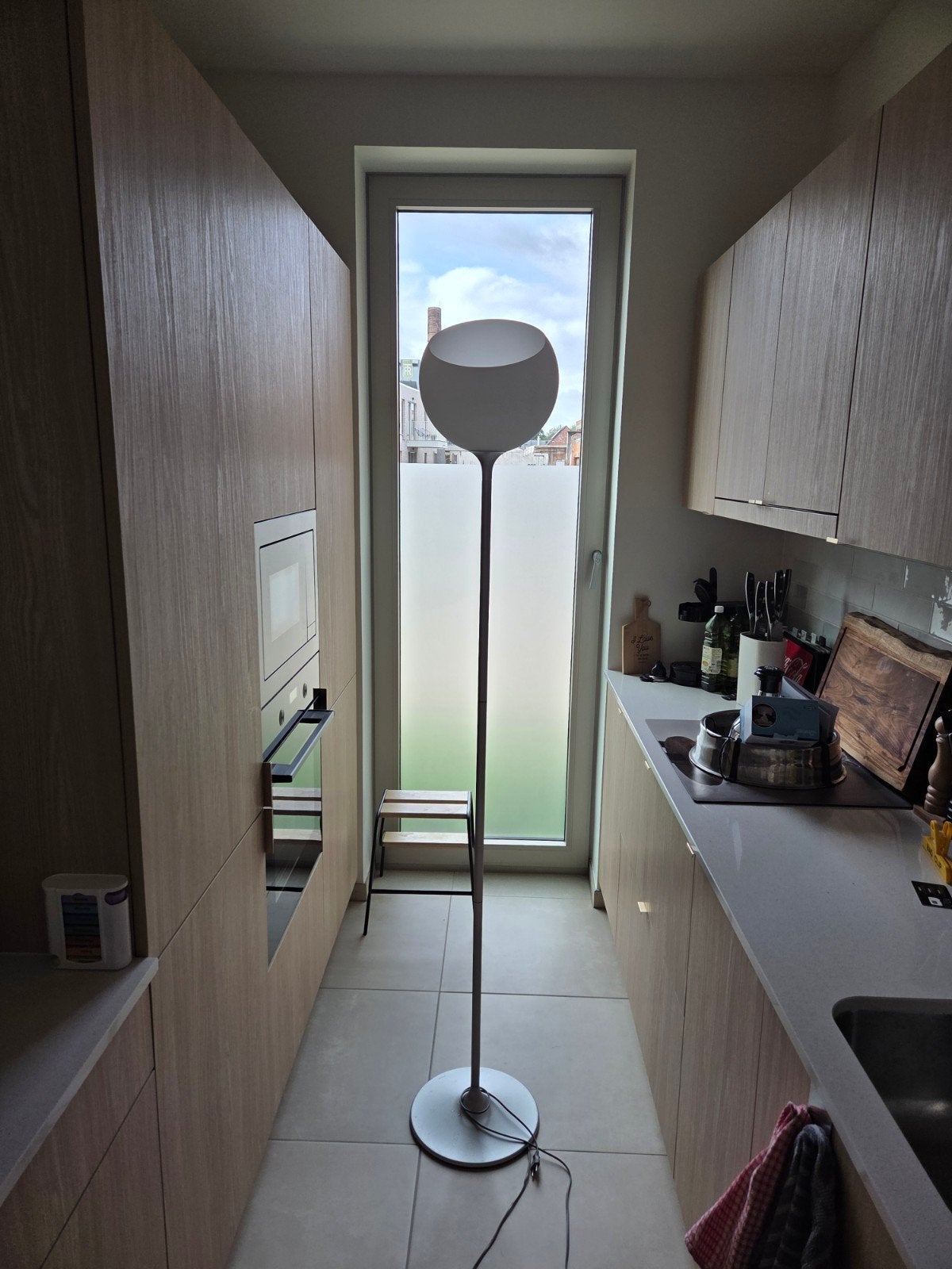 Prachtige Philips design vloerlamp / uplighter – Echt wit op, Huis en Inrichting, Lampen | Vloerlampen, Ophalen, Zo goed als nieuw