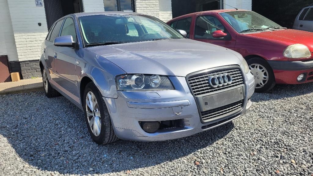 Audi A3 1.6i AIRCO PDC LEDER 2005 !!! VOOR ONDERDELEN !!!, Autos, Cuir, Argent ou Gris, Electronic Stability Program (ESP), Entreprise