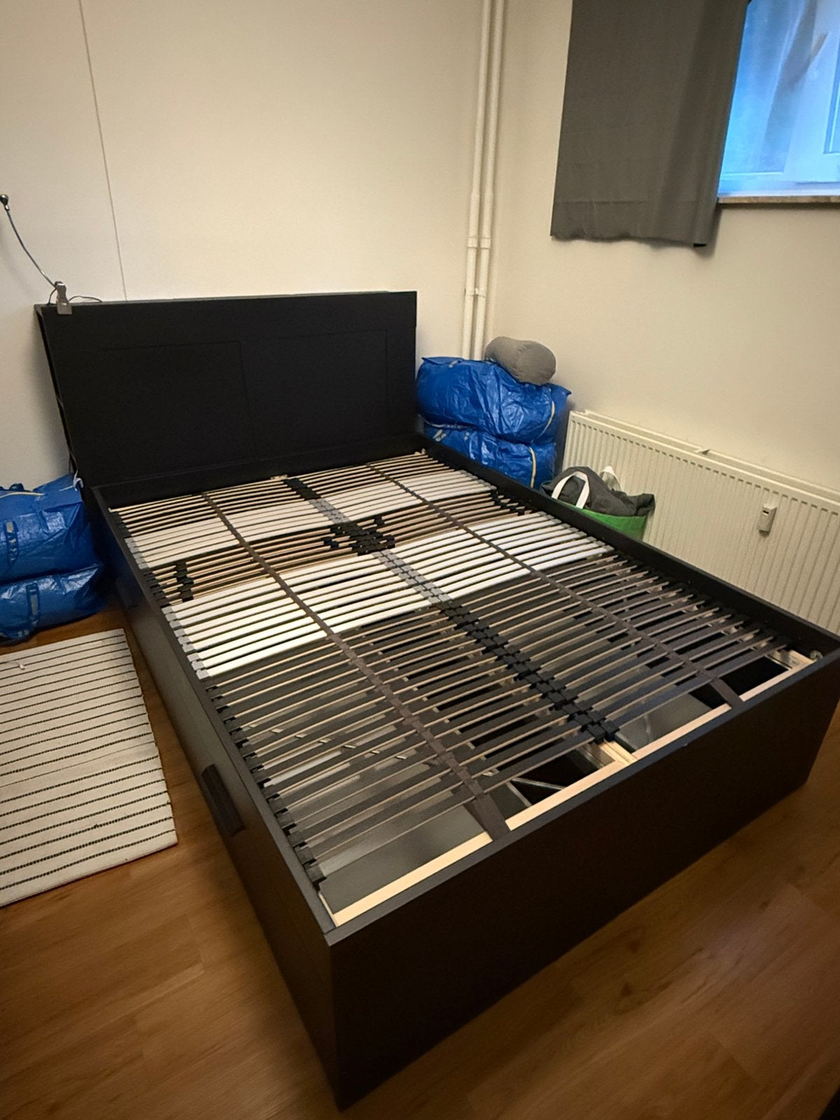 Lit Ikea Brimnes 140x200 noir, Maison & Meubles, 140 cm, Enlèvement, Utilisé, 200 cm