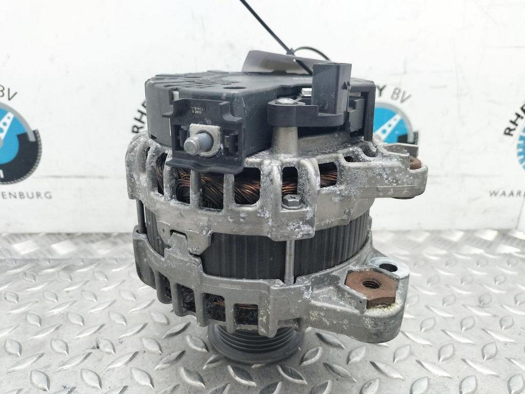 VOLVO V40 V40 II 1.5 T3 Polar+ Sport  DYNAMO 2020, Auto-onderdelen, Ophalen of Verzenden, Gebruikt, Stiba lid