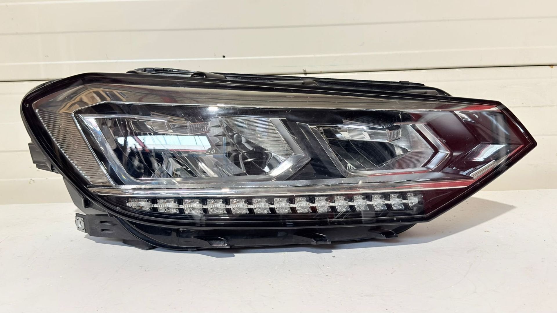 Volkswagen Touran 5T LED rechter koplamp rechts 5TB941036B, Gebruikt, Volkswagen, Volkswagen AG, Vw@volkswagen.de