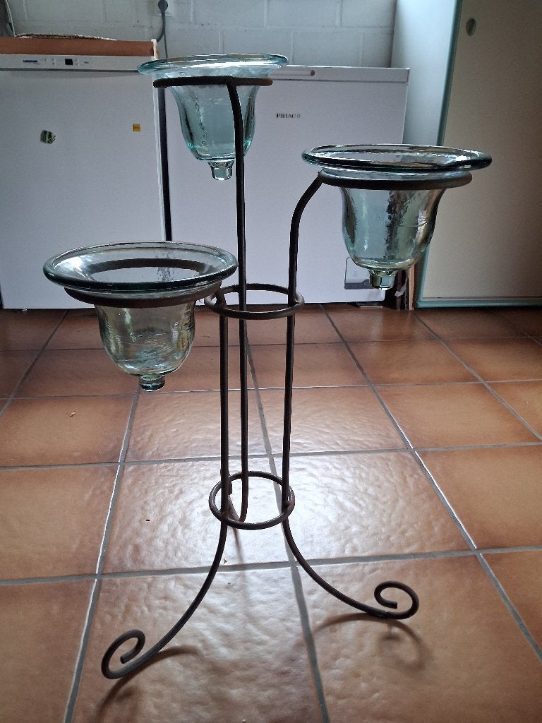 staander in smeedijzer met 3 glazen stolpen, Verre, Enlèvement, Utilisé, 20 cm