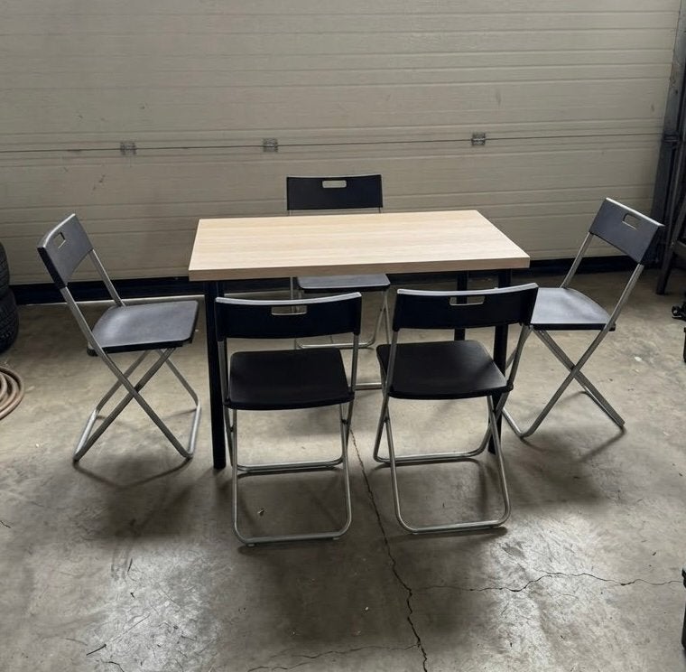 Complete Set: 7 Tafels + 20 Klapstoelen, Enlèvement, Comme neuf