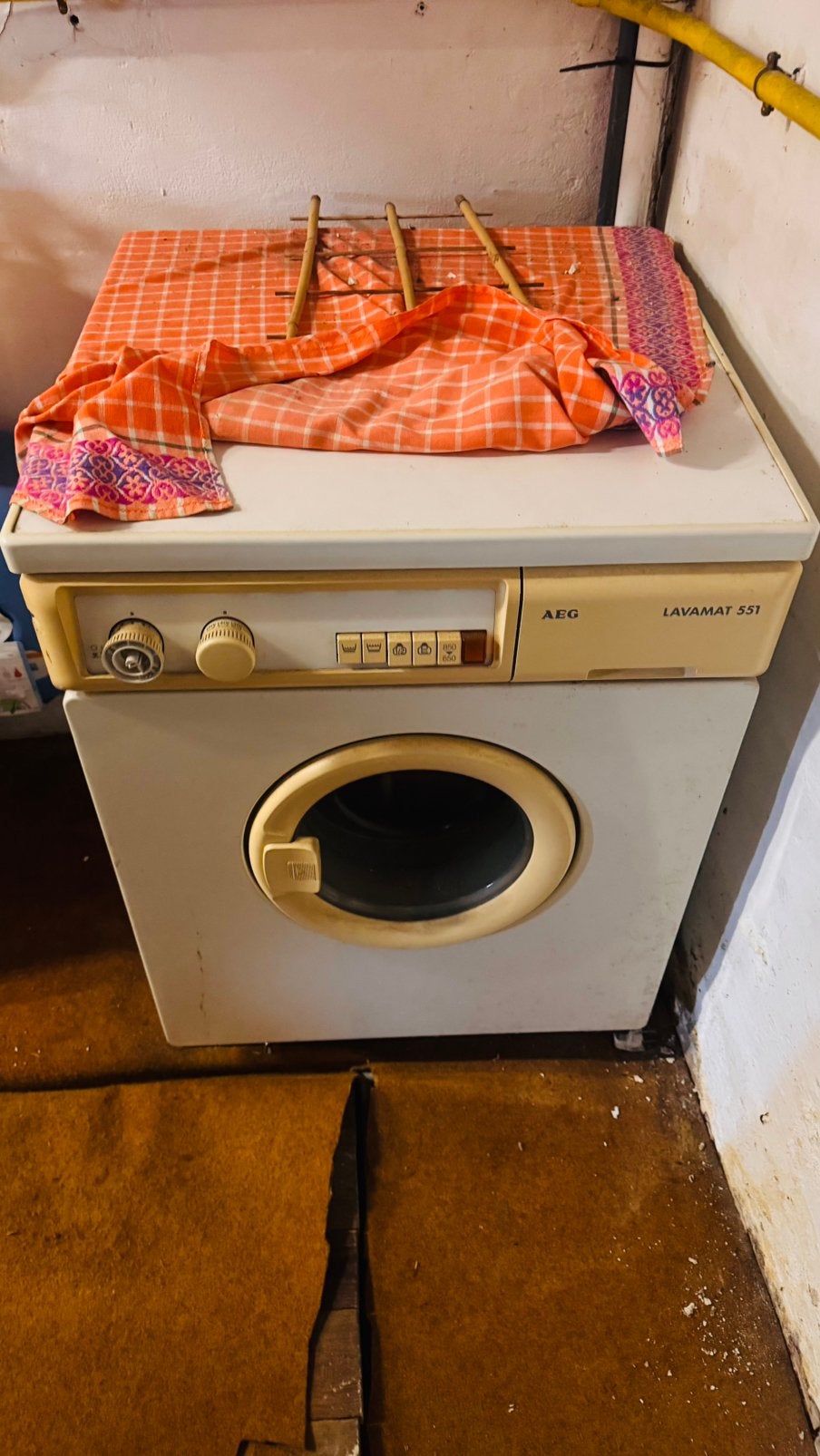 AEG LAVAMAT 551 – vintage wasmachine, Elektronische apparatuur, Wasmachines, Ophalen, Gebruikt