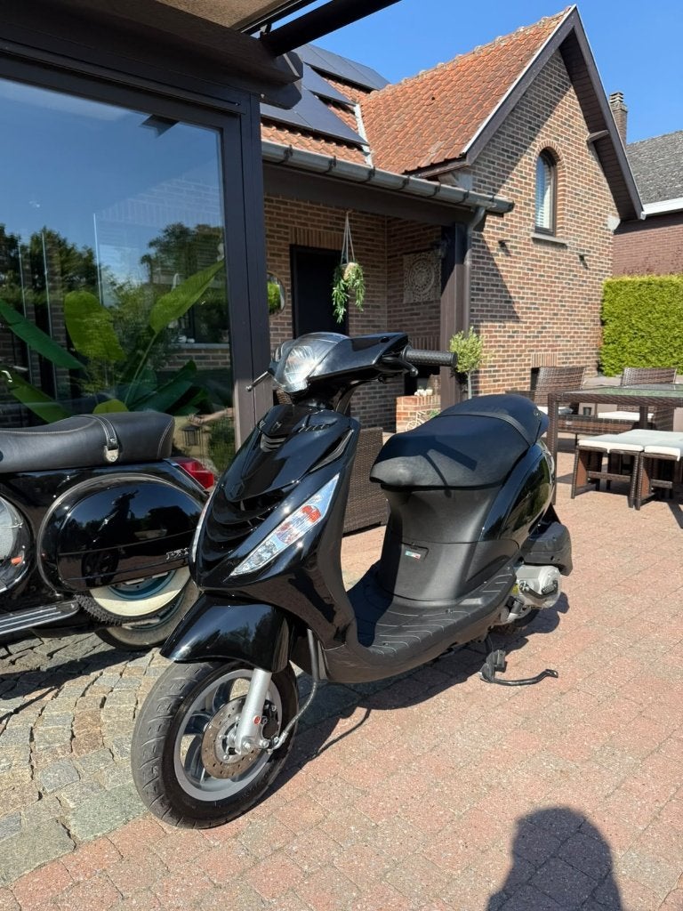 Piaggio Zip B Classe 4 Stroke/Rare !, Vélos & Vélomoteurs, Comme neuf, Classe B (45 km/h), Enlèvement, Essence