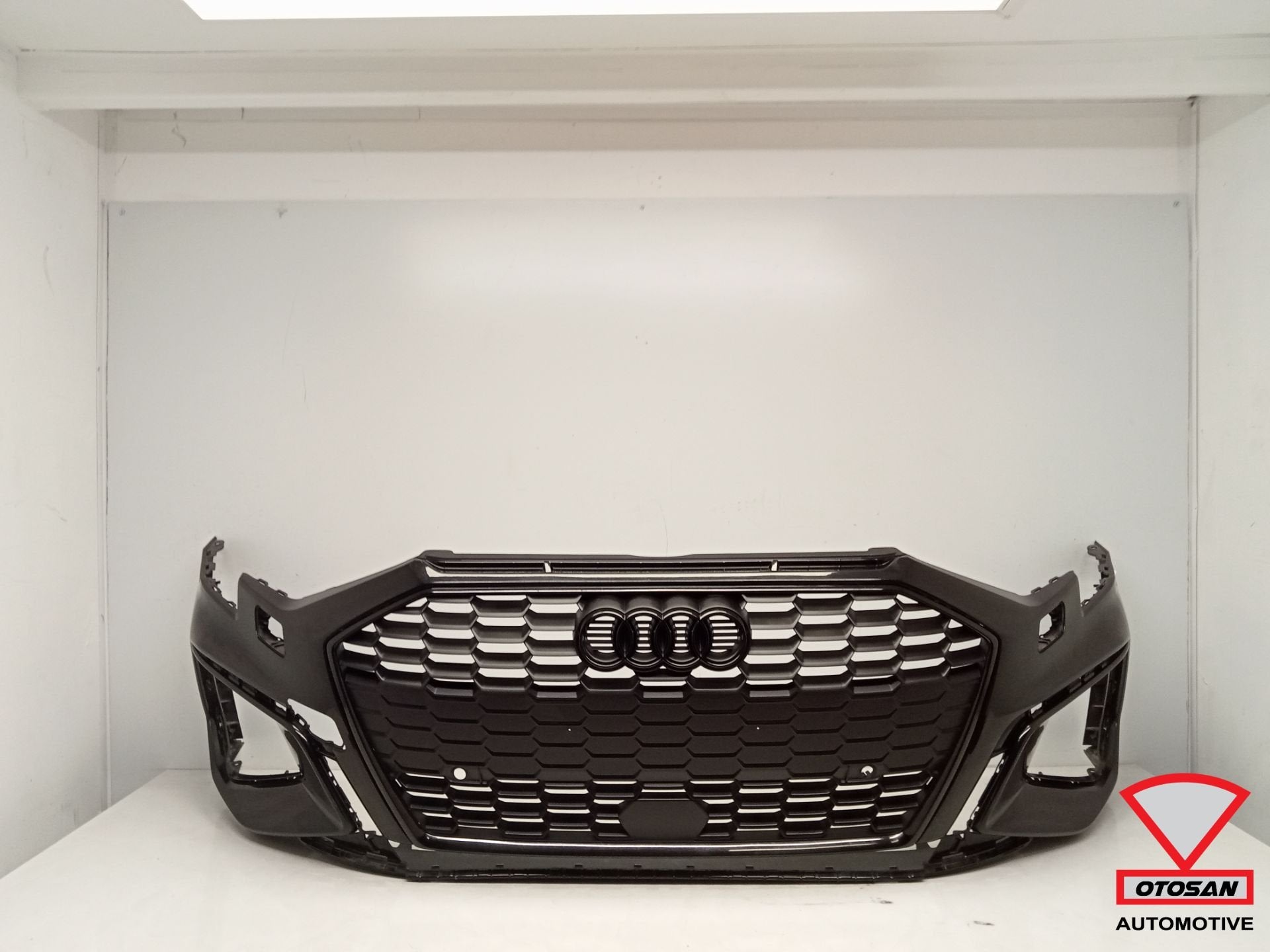 Pare-chocs avant d'origine Audi A3 S3 8Y S-Line (mod les 202, Pare-chocs, AUDI AG, Auto-Union-Strasse 1
85045  Ingolstadt, DE