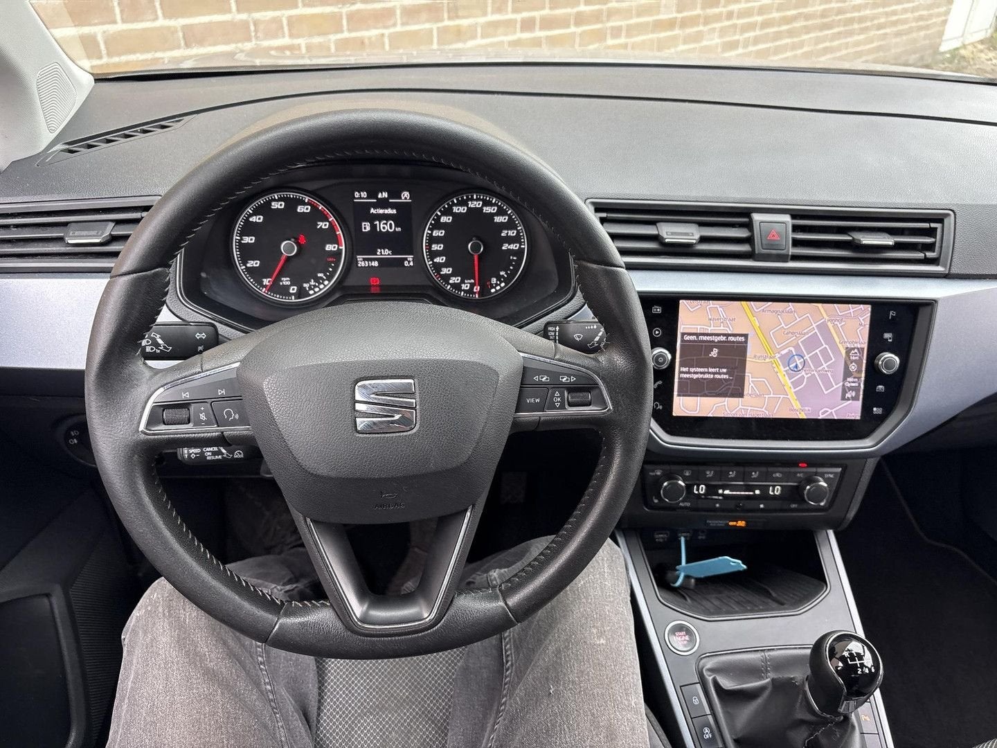 Seat Arona 1.0 TSI Style Business Intense | € 6.950,- NETTO!, Auto's, Seat, Arona, Handgeschakeld, SUV of Terreinwagen, Zilver of Grijs