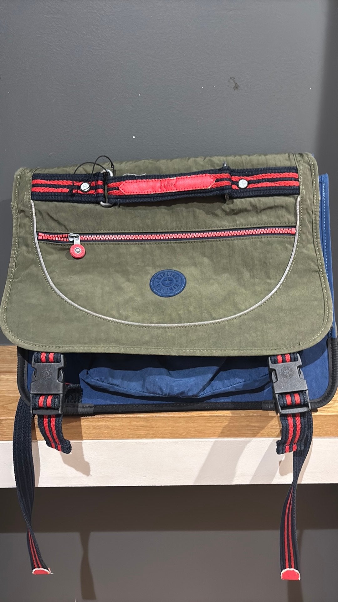 Cartable Kipling, Enlèvement, Utilisé