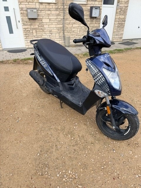 Kymco Agility 50 Klasse E Blauw, Fietsen en Brommers, Scooters | Kymco, Ophalen, Klasse A (25 km/u), Zo goed als nieuw, 50 cc