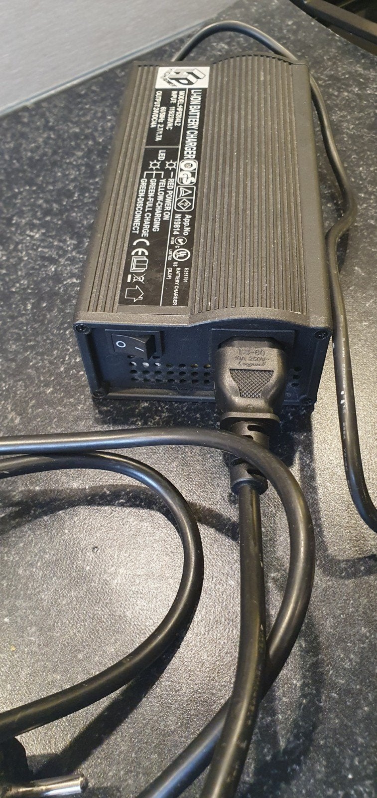 Emove, batterij + lader, Ophalen