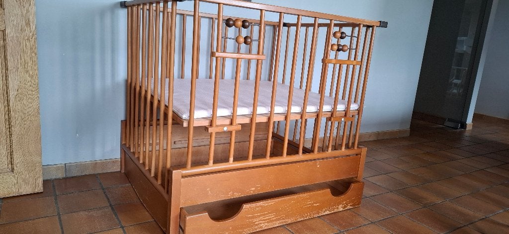 parc/box pour bébés en bois, avec tiroir, Enfants & Bébés, Enlèvement, Utilisé, Rectangulaire, Tiroir