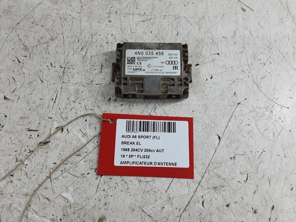 ANTENNE VERSTERKER Audi A6 Avant (C8) (4N0035456), Gebruikt, Mevr. I. Hauben, Audi, Rue de l'Espoir 34 34
4030  GRIVEGNÉE, BE