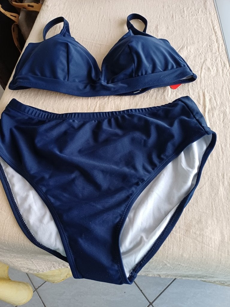 dames bikini kleine maat 50 donkerblauwe  kleur, Kleding | Dames, Ophalen, Zo goed als nieuw, Blauw, Bikini