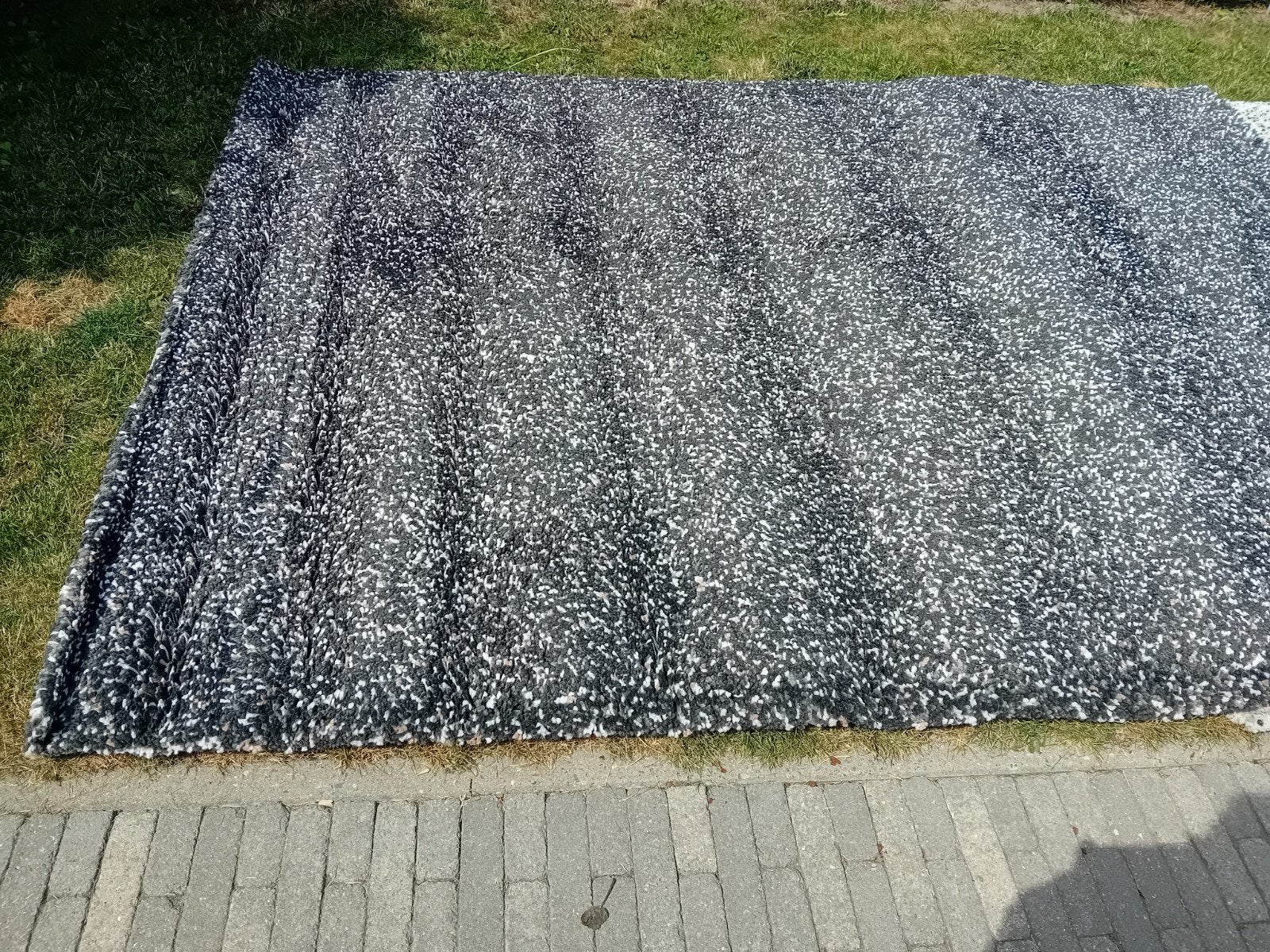 Tapijt Vindum  hoogpolig zwart., Huis en Inrichting, Ophalen, Zwart, 150 tot 200 cm, 200 cm of meer