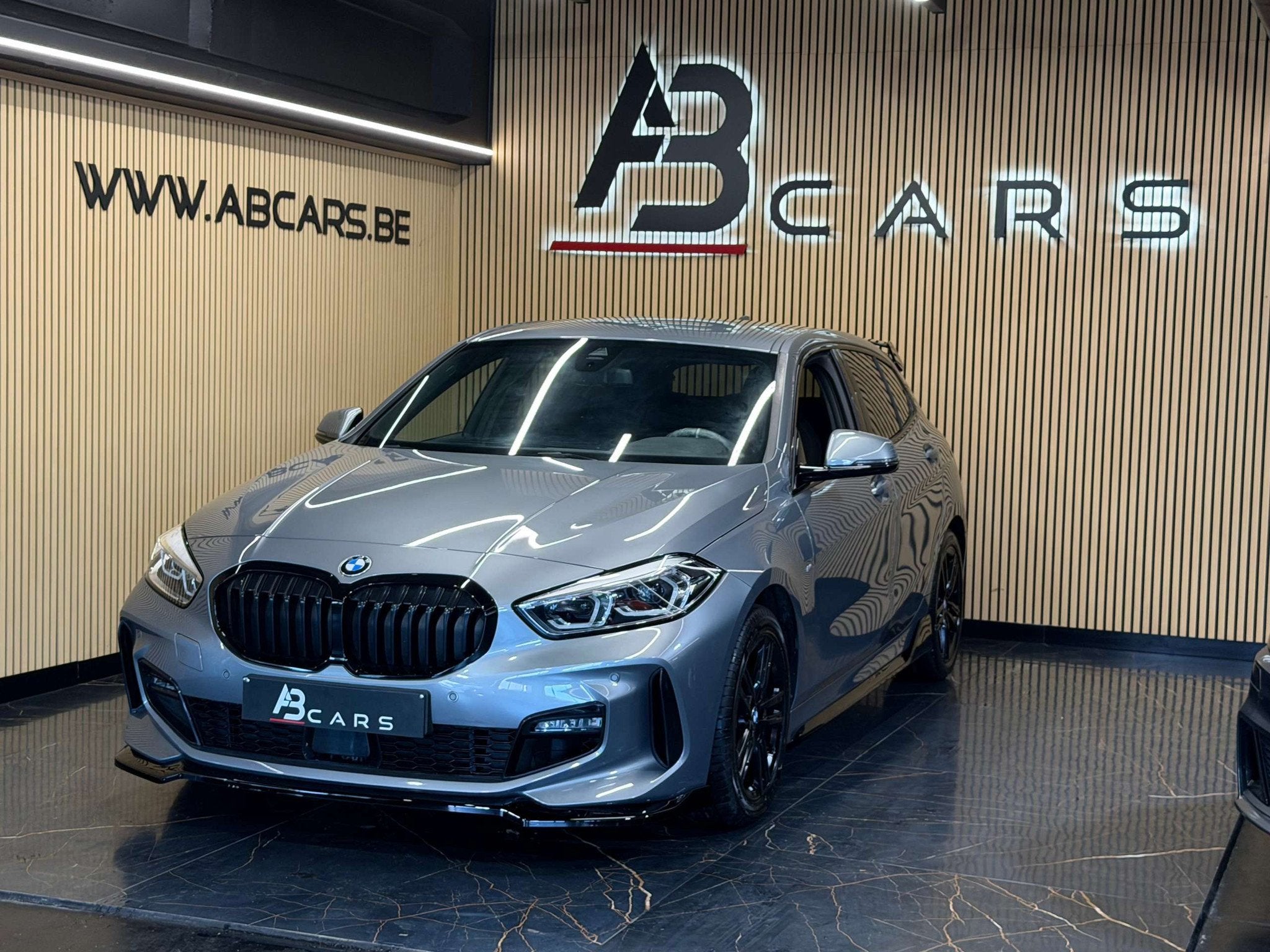 BMW 1 Serie 116 I PACK M PERFORMANCE * GARANTIE 12 MOIS *, https://public.car-pass.be/vhr/3af4faac-9118-474b-a80e-6ef8cfa91923