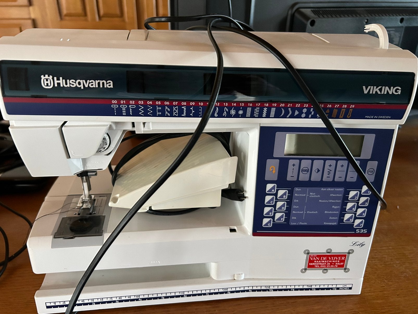 Naaimachine Husqvarna Lily 535, Ophalen, Zo goed als nieuw, Naaimachine, Husqvarna