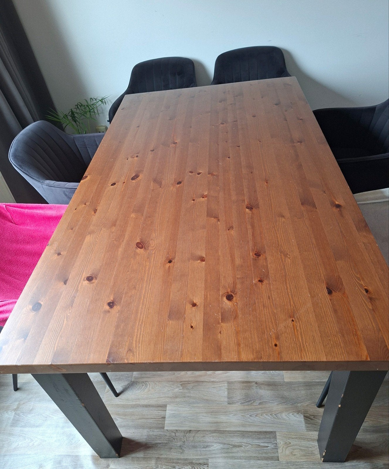 Houten eettafel ( eventueel 6bijpassende stoelen), Ophalen