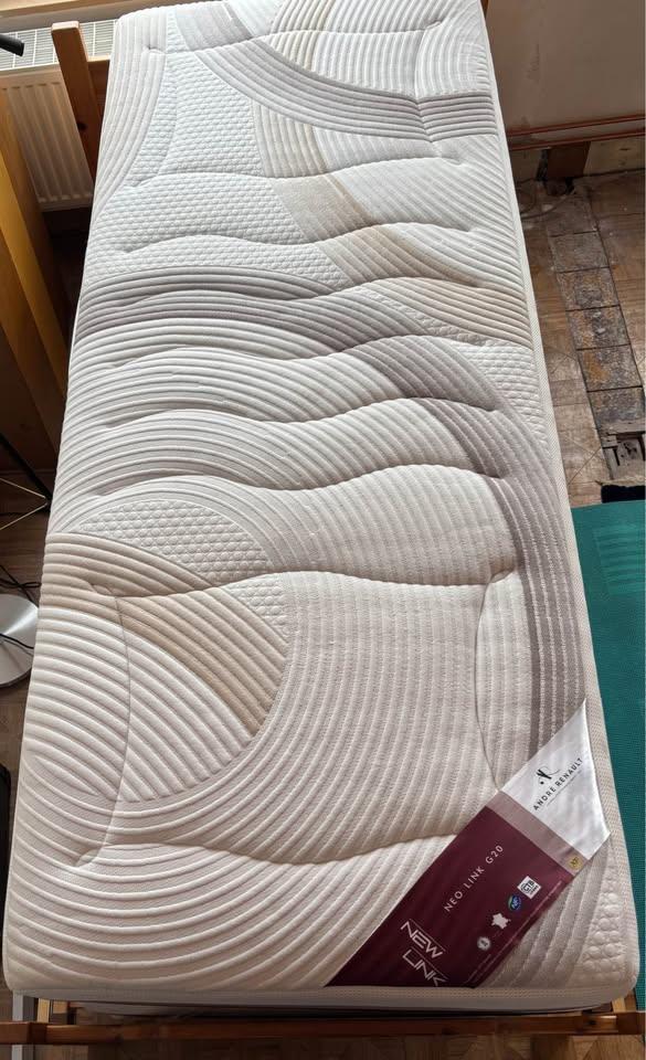 2 matrassen van het merk Andre Renault, Matelas, 200 cm, Une personne, Comme neuf