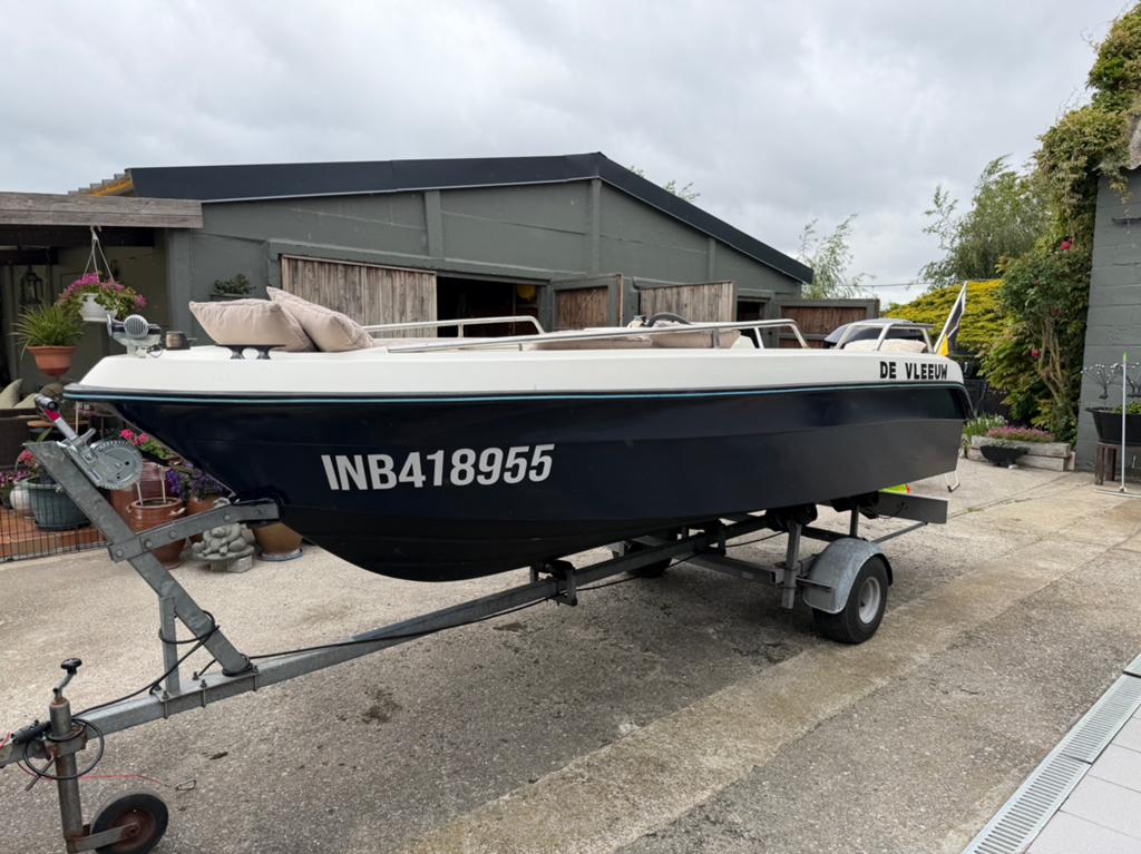 Sloep 30pk Mercury, Watersport en Boten, Consoleboot, Gebruikt, 5 m, Rondzit
